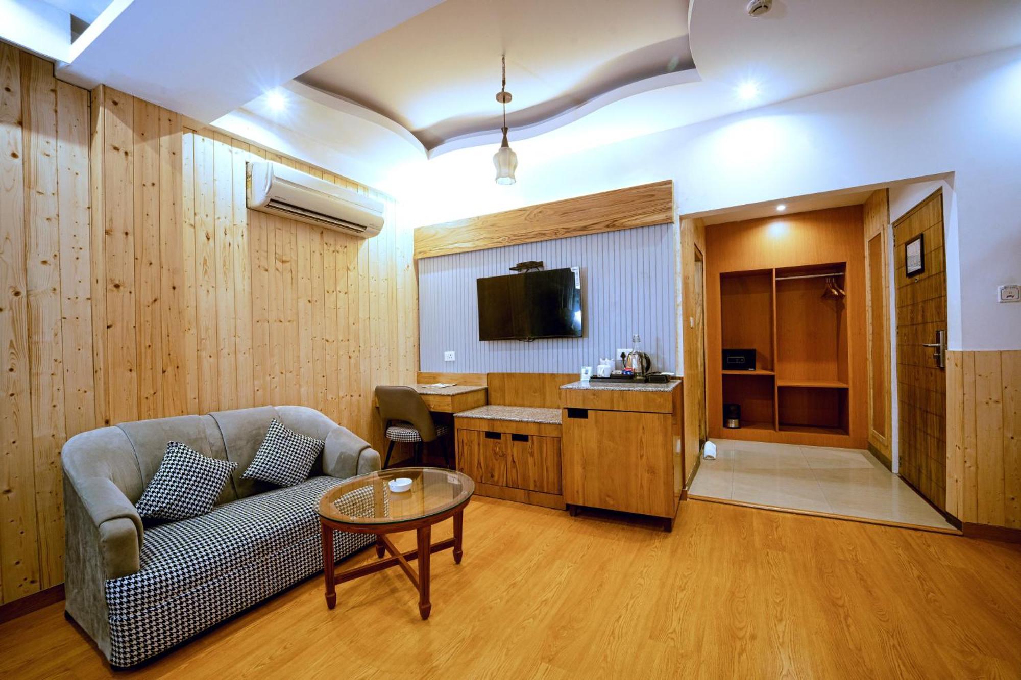 Grand Legacy Beacon, Dehradun Hotel Exterior photo